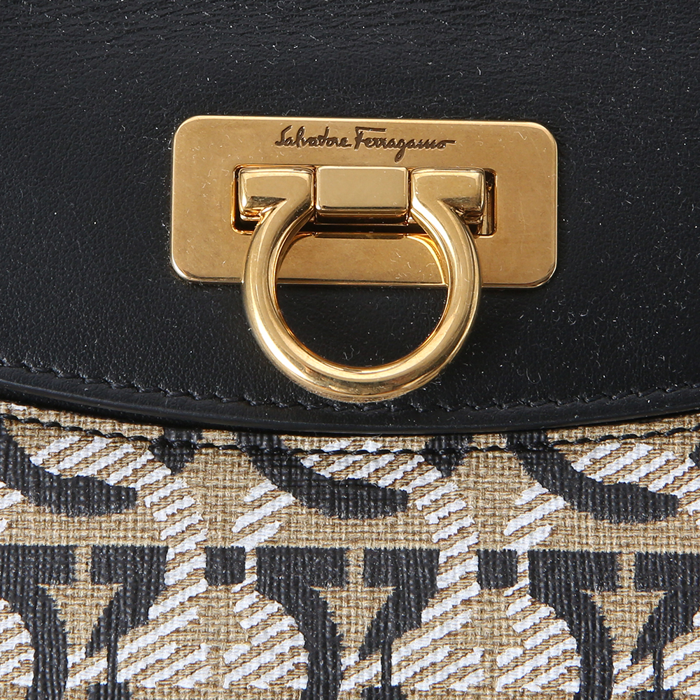 FERRAGAMO(USED)페레가모 간치니 샌드 토트백